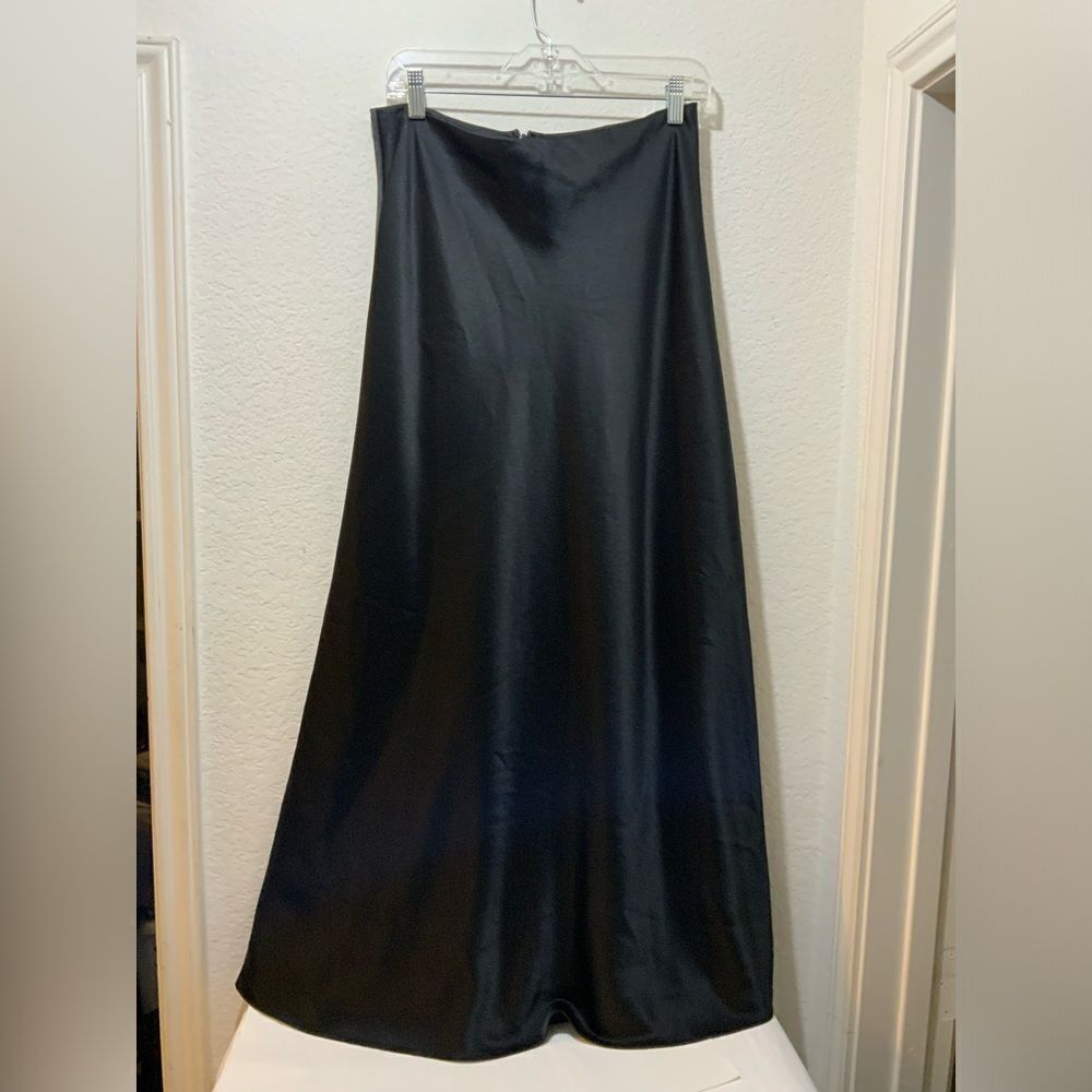 JS Collections Women's Formal Skirt black Size 6 waist: 15”